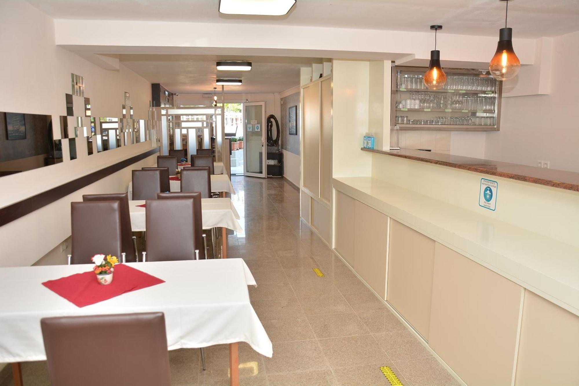 Paralía Hotel Paris מראה חיצוני תמונה