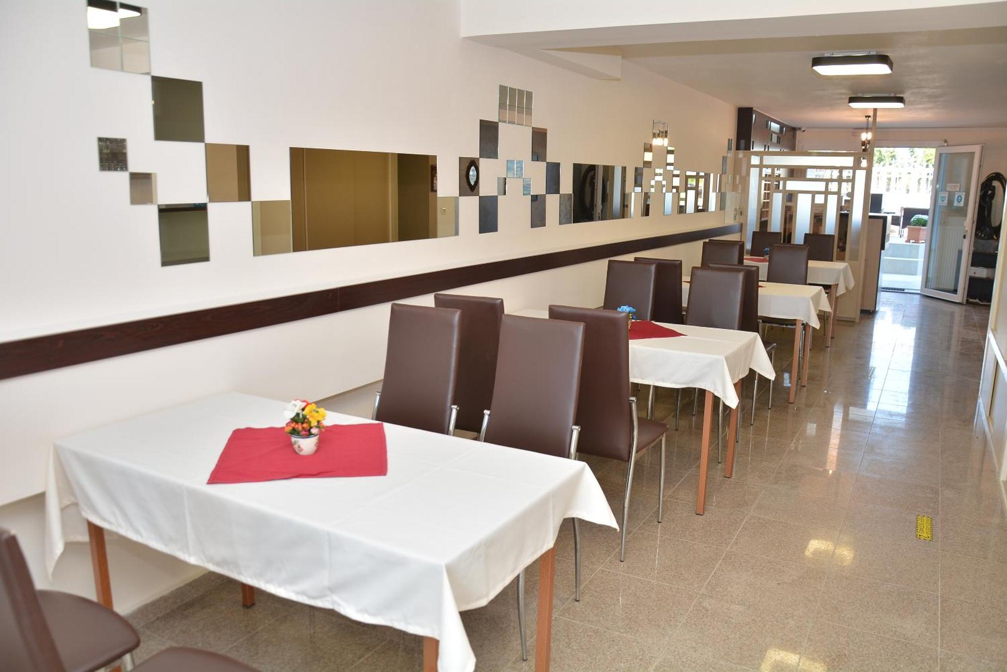 Paralía Hotel Paris מראה חיצוני תמונה