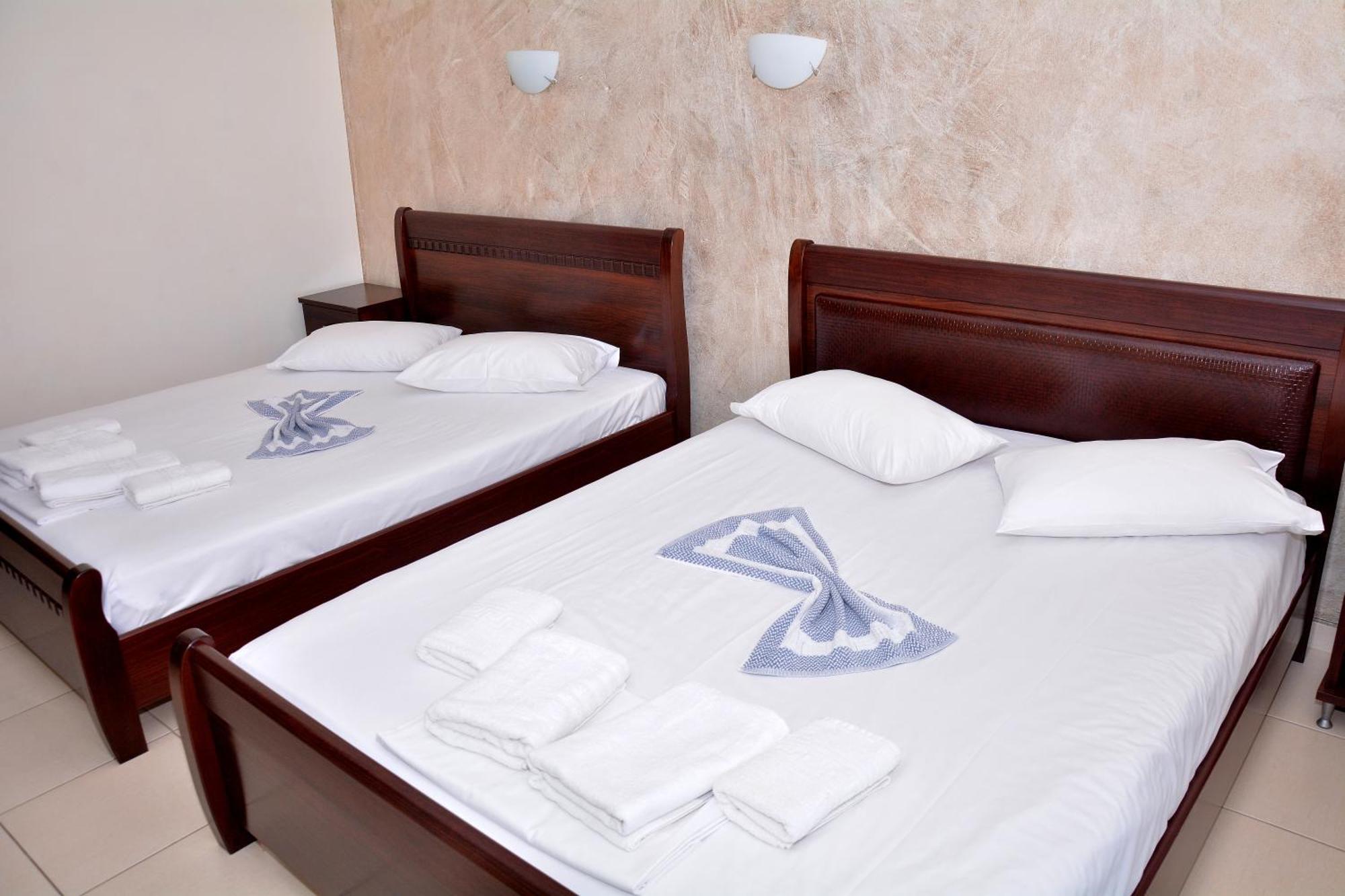 Paralía Hotel Paris מראה חיצוני תמונה