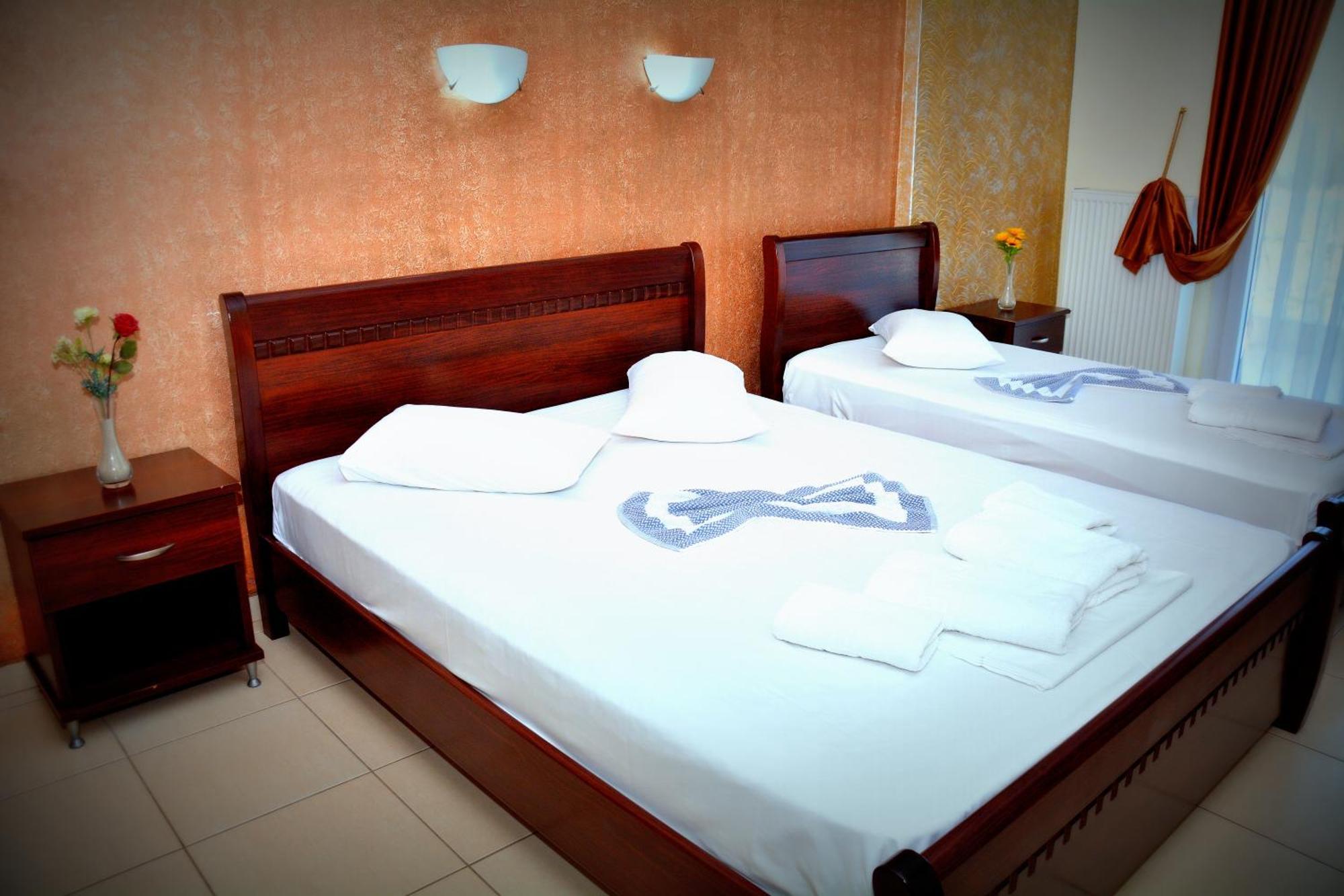 Paralía Hotel Paris מראה חיצוני תמונה