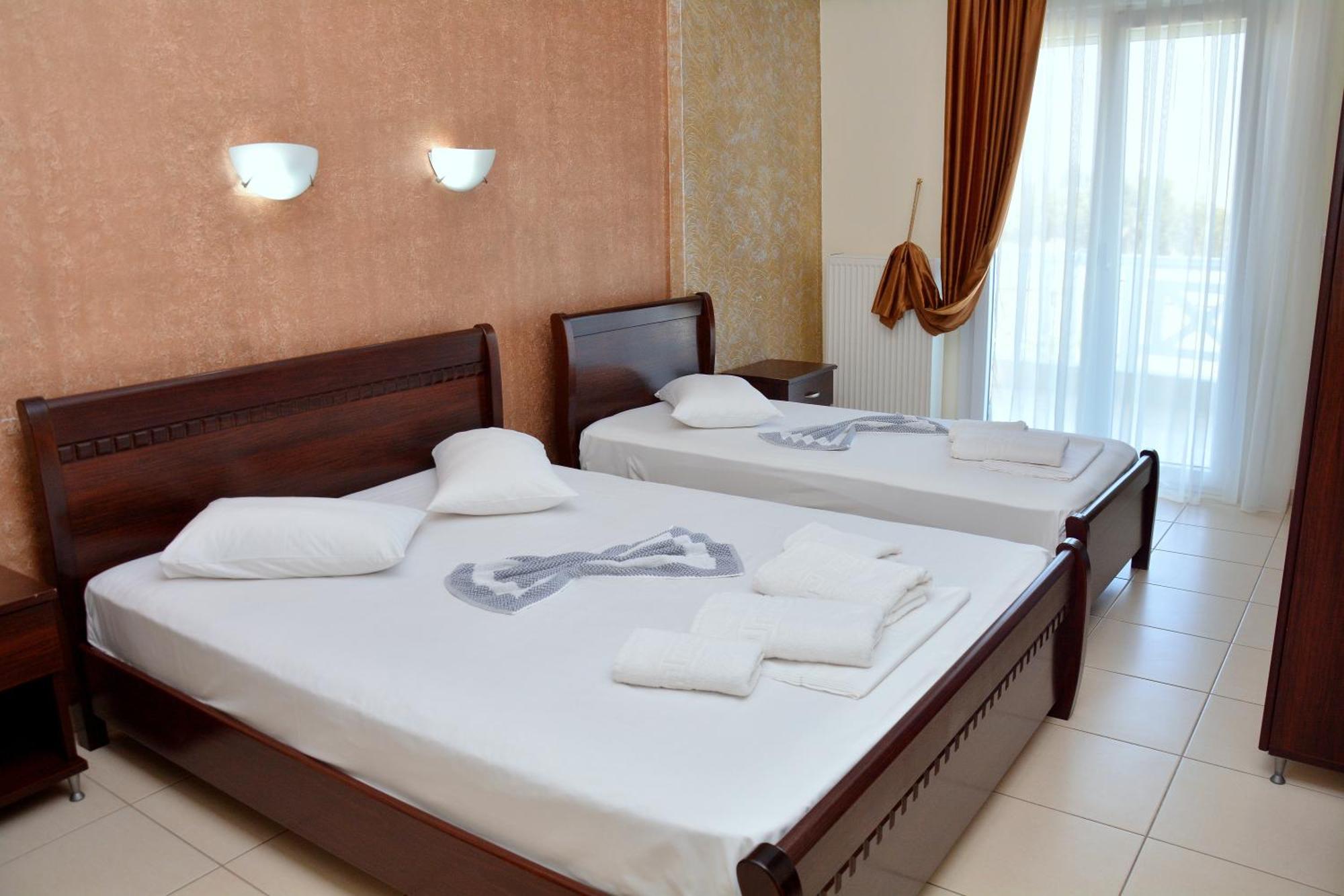 Paralía Hotel Paris מראה חיצוני תמונה
