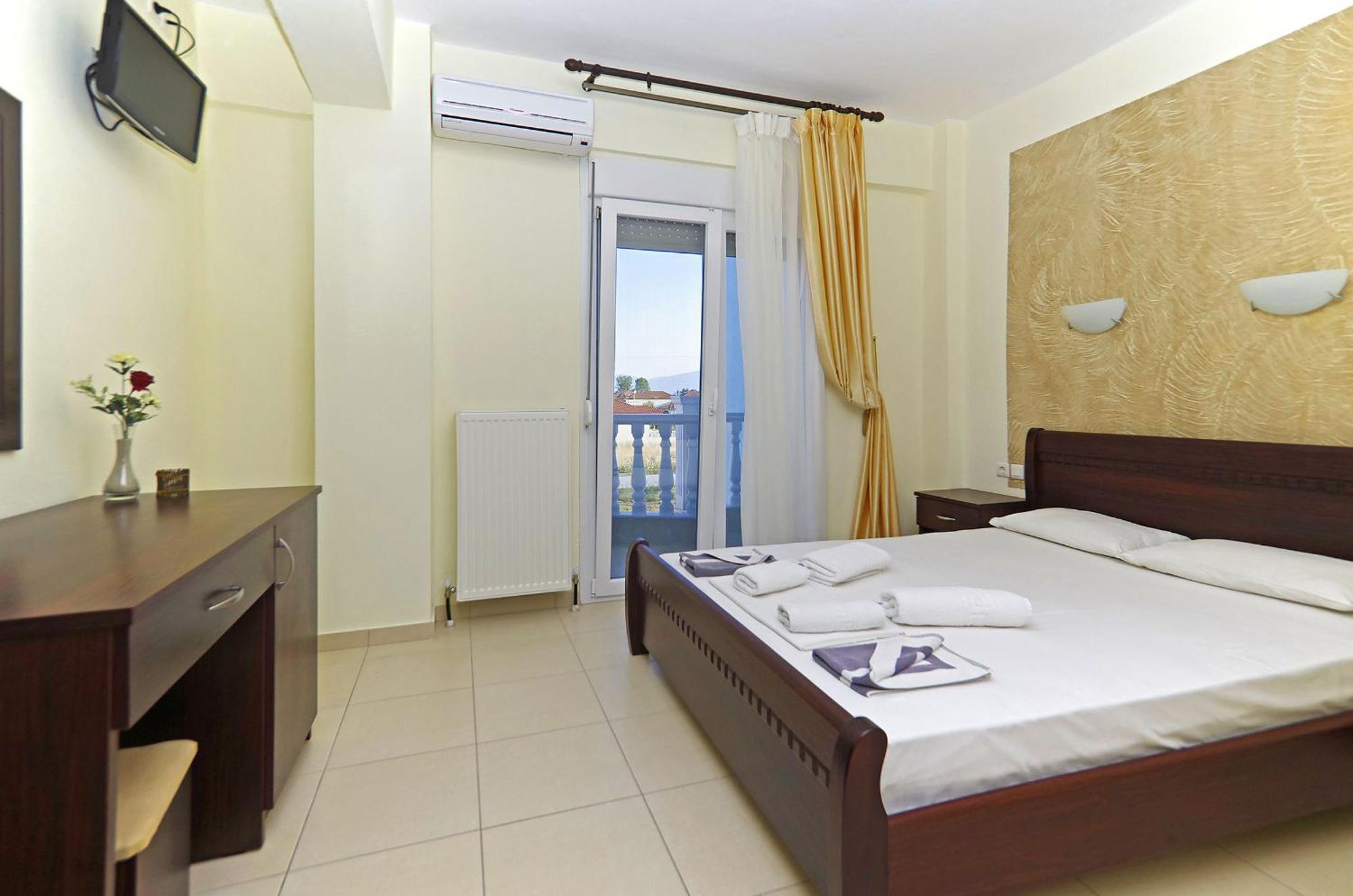 Paralía Hotel Paris מראה חיצוני תמונה
