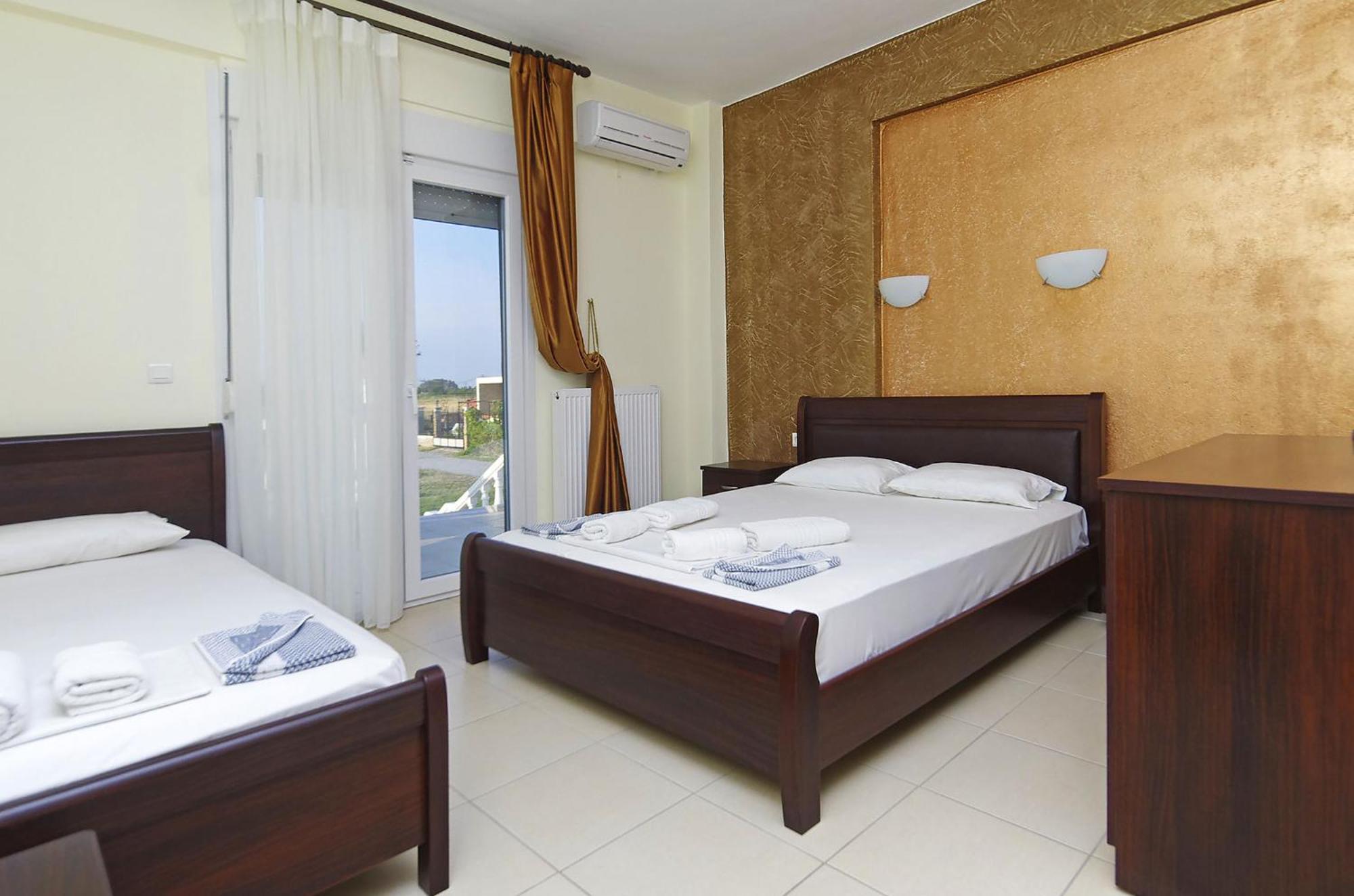 Paralía Hotel Paris מראה חיצוני תמונה