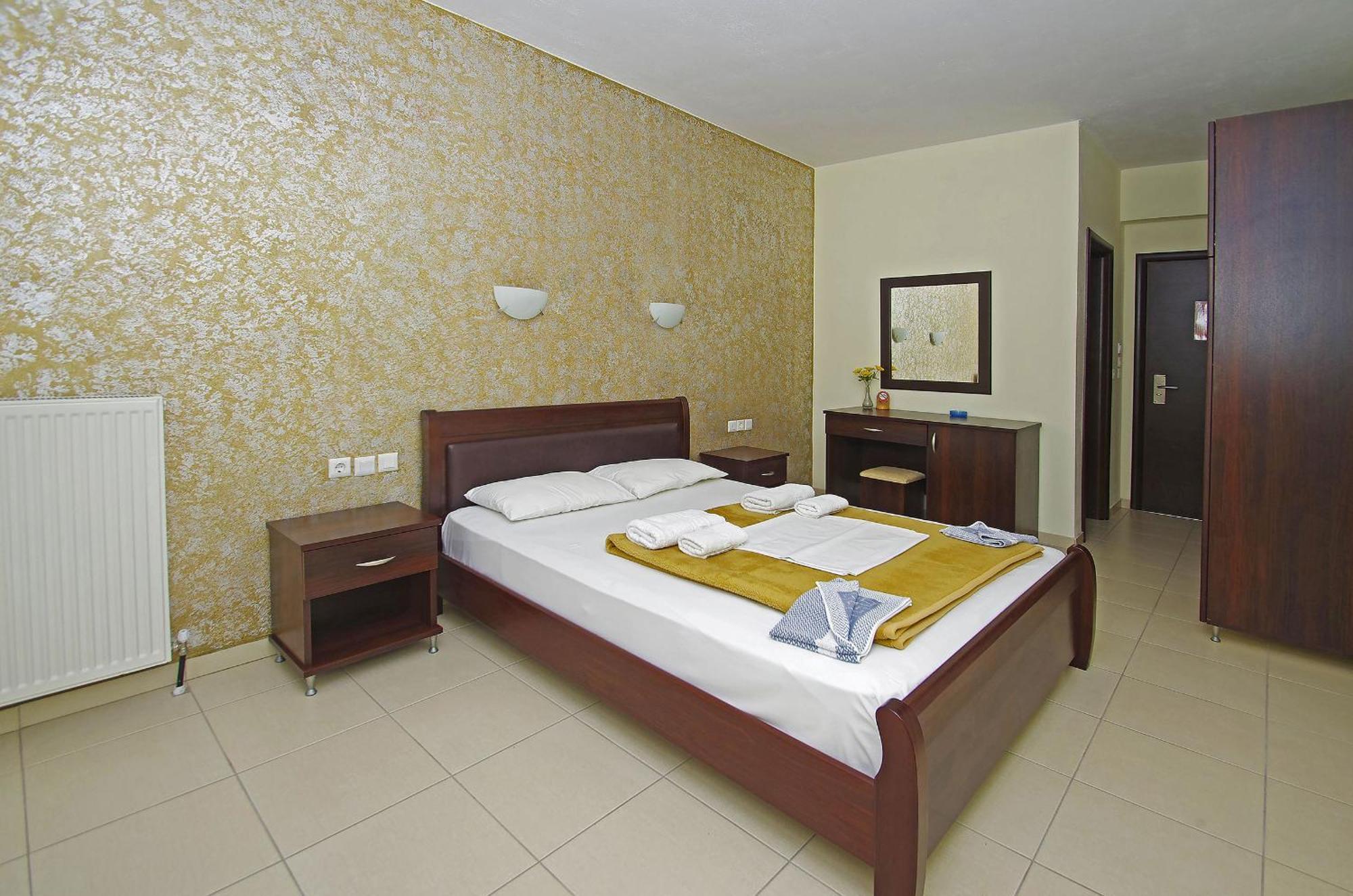 Paralía Hotel Paris מראה חיצוני תמונה
